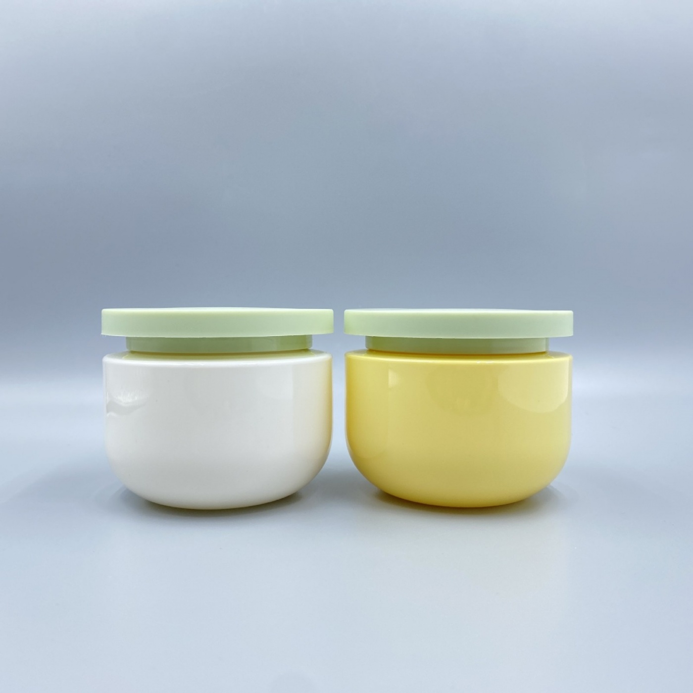 250g white PET wide-mouth bottle U-shaped face mask jar