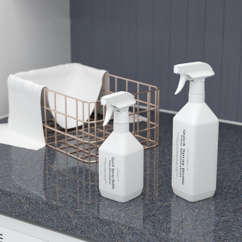 300ml/500ml PE slanted-shoulder square spray bottle, handle-operated all-plastic spray gun.