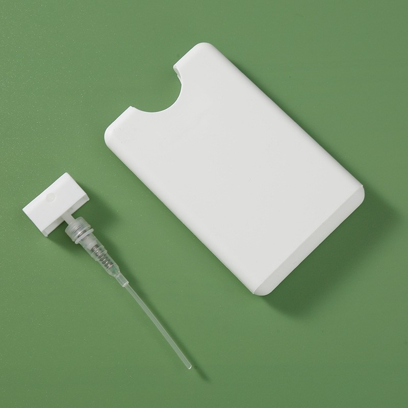 Travel-friendly 20ml card-sized spray bottle for perfume refill