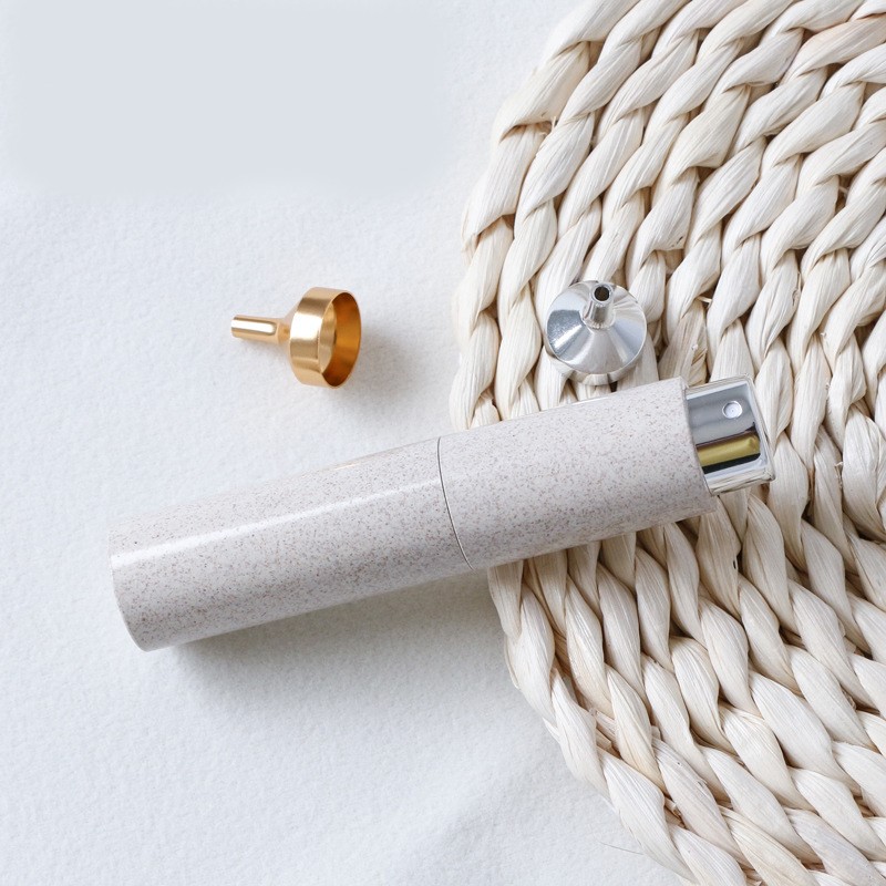 Discount Wholesale Wheat Straw Small Spray Bottle White Pla Biodegradable Dispenser Bottle 10ml Rotary Spray Bottle
