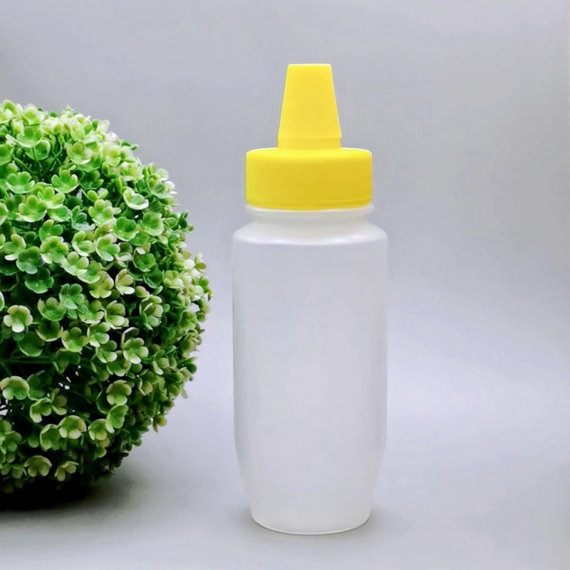 PP translucent plastic squeeze bottle, 180ml, honey bottle, pointed spout cap, s