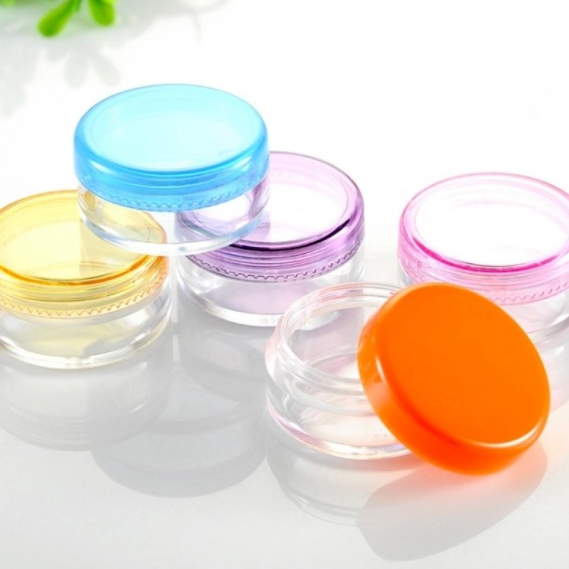 Wholesale 3g, 5g, 10g, 15g, 20g cream bottles, plastic-faced cosmetic jars, eyeshadow, and skincare product refill bottles.