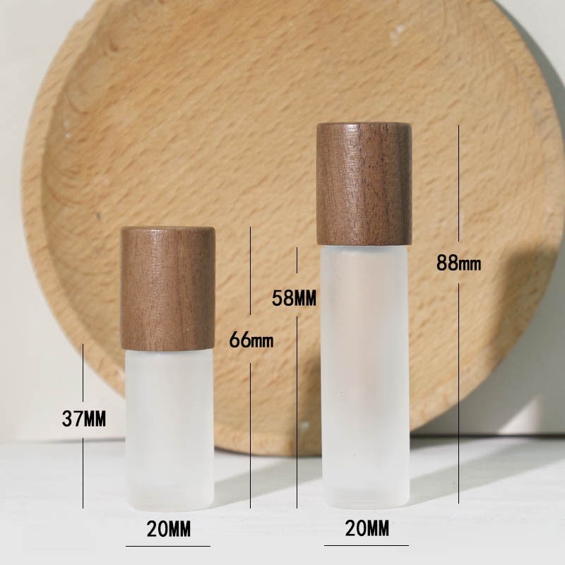 Brown essential oil bottle, 5ml/10ml, glass rollerball bottle, frosted essential oil bottle, wooden cap, rollerball applicator.