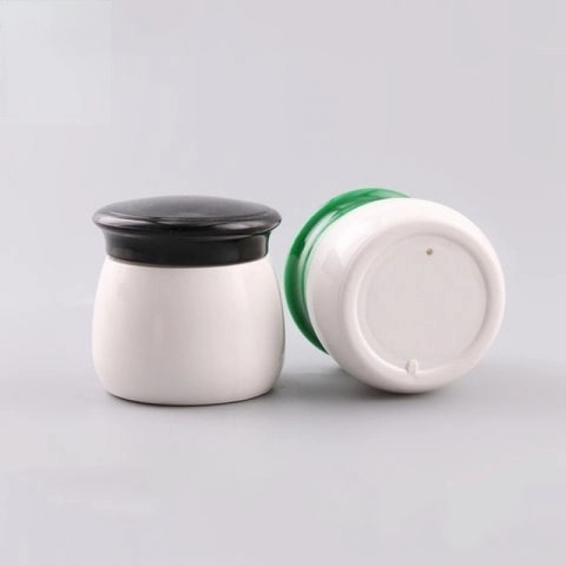 4 Oz Cosmetic Jars With Lids